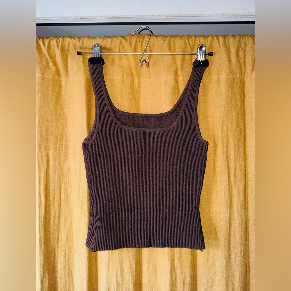 Aritzia Babaton top S